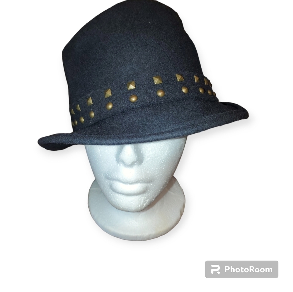 100% wool hat